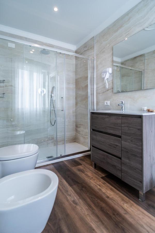 Hotel Globo Suite-Correnti Hotels San Remo Zewnętrze zdjęcie