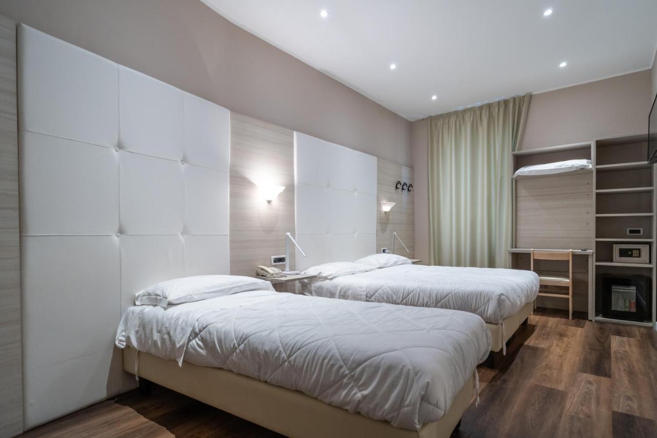 Hotel Globo Suite-Correnti Hotels San Remo Zewnętrze zdjęcie
