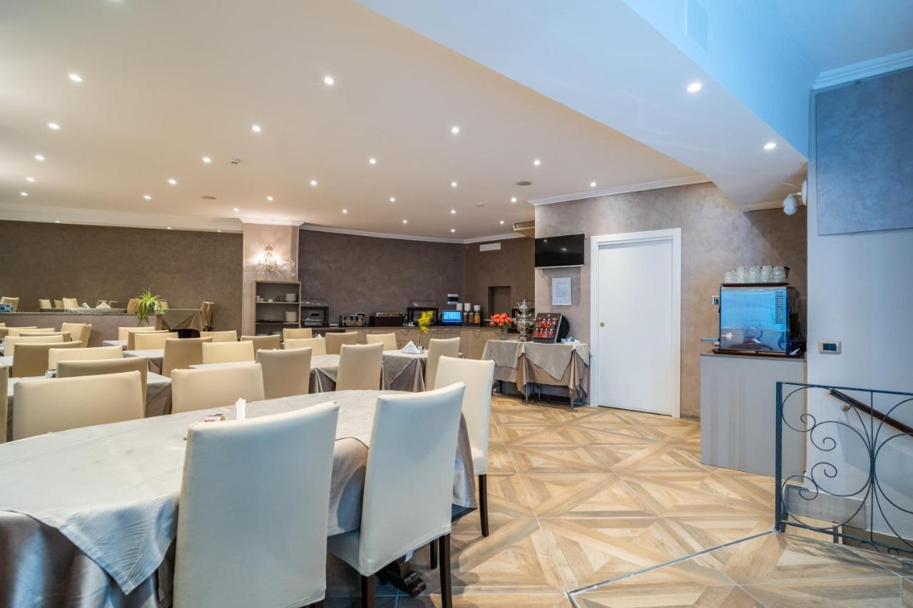 Hotel Globo Suite-Correnti Hotels San Remo Zewnętrze zdjęcie