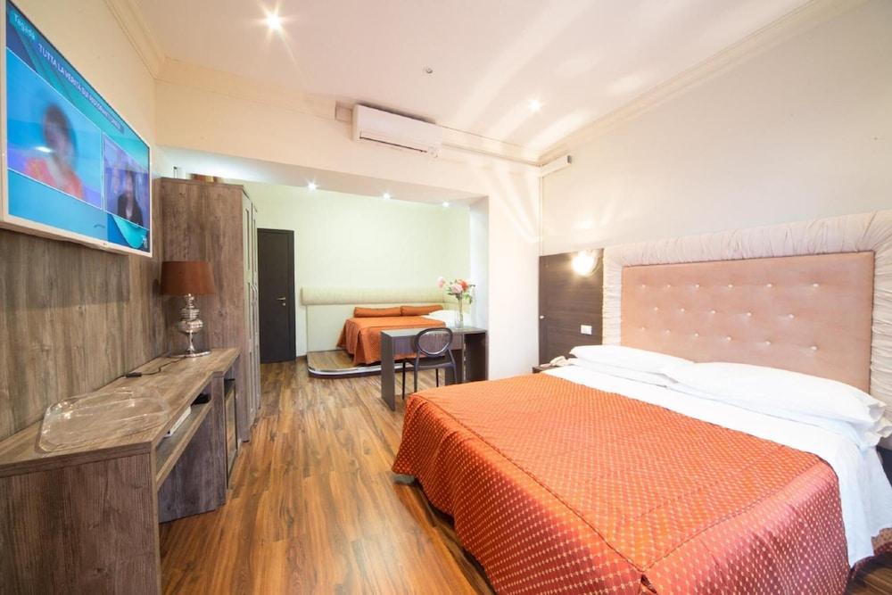 Hotel Globo Suite-Correnti Hotels San Remo Zewnętrze zdjęcie