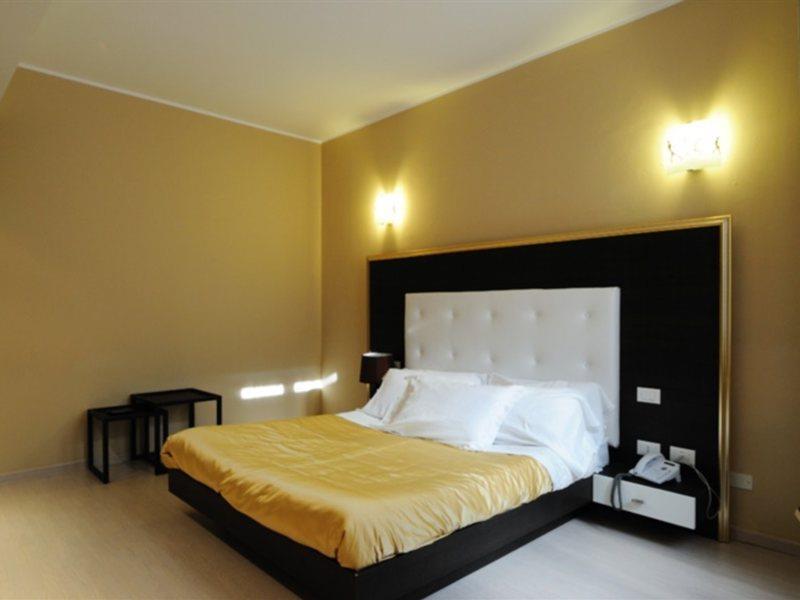 Hotel Globo Suite-Correnti Hotels San Remo Zewnętrze zdjęcie
