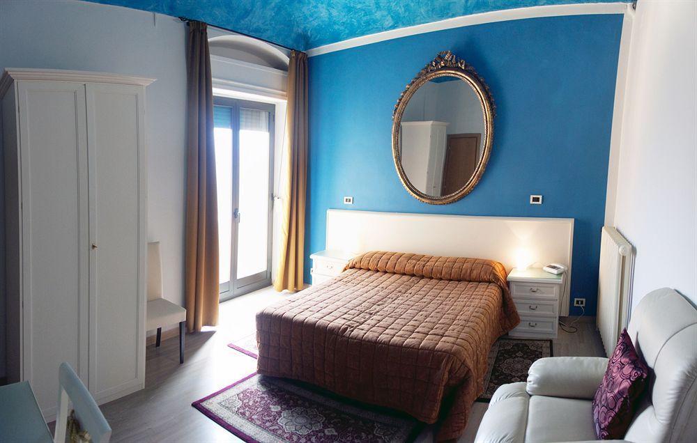 Hotel Globo Suite-Correnti Hotels San Remo Zewnętrze zdjęcie